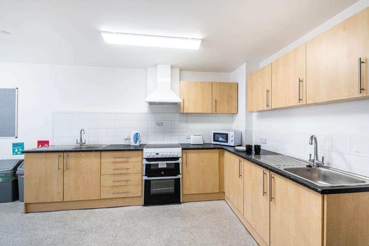1 Night Free Comfortable Ensuite Rooms, Gillingham - Sk Hoo 外观 照片