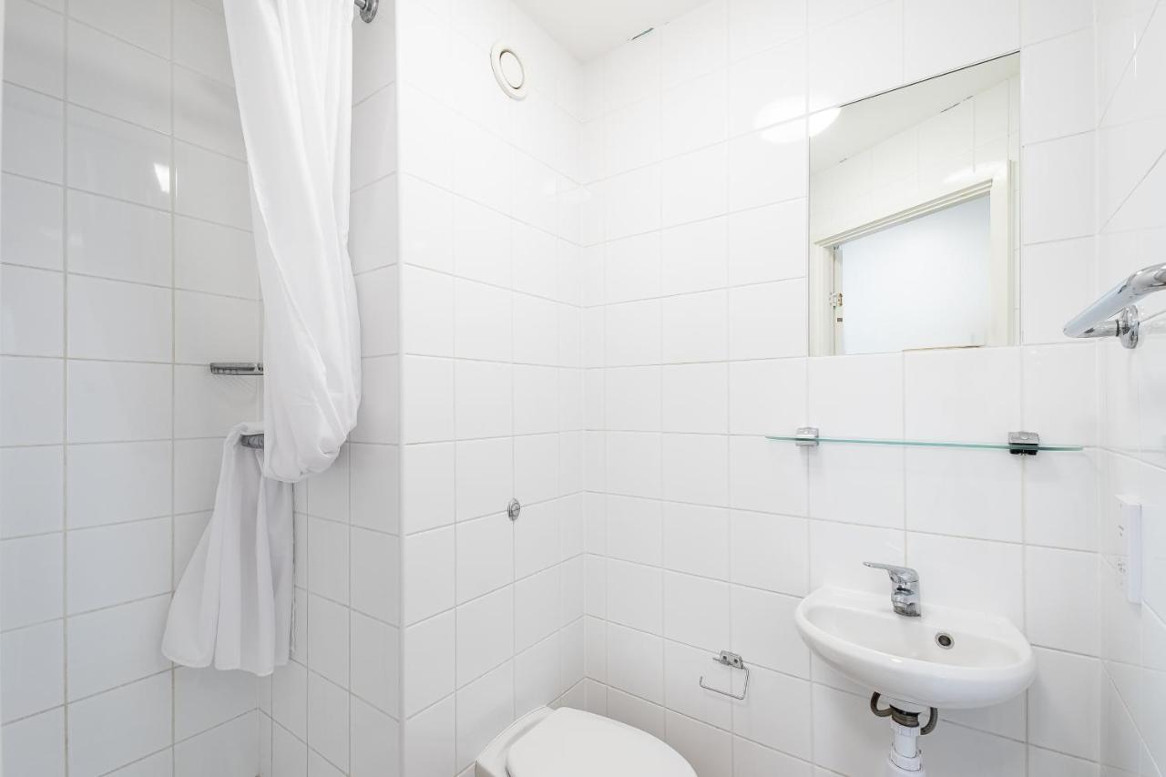 1 Night Free Comfortable Ensuite Rooms, Gillingham - Sk Hoo 外观 照片